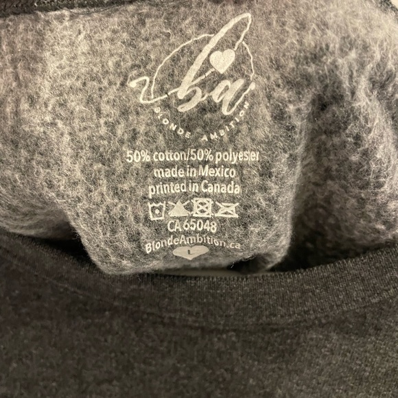 Blonde Ambition- crewneck sweater - Picture 2 of 3